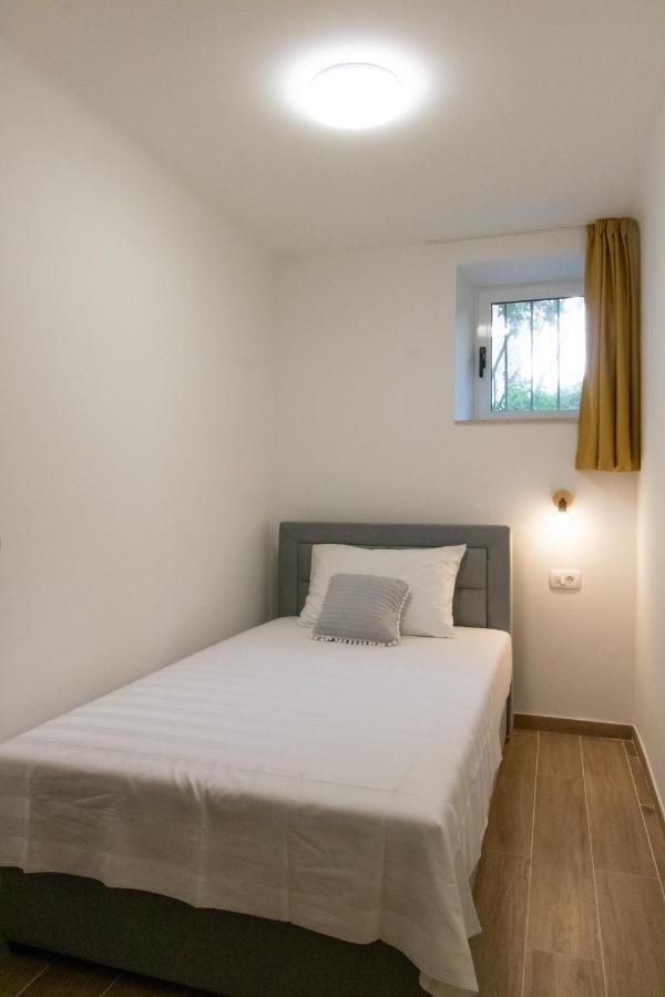 Lily Split Center Apartment Exterior photo