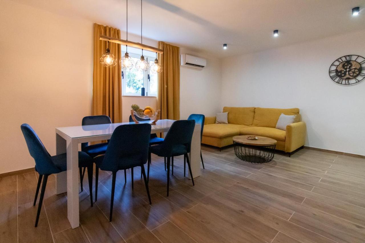 Lily Split Center Apartment Exterior photo